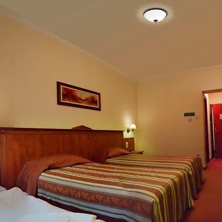 מלון Gereby Kuria Es Lovasudvar לאיושמיז'ה