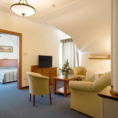 Gereby Kuria Es Lovasudvar 3*