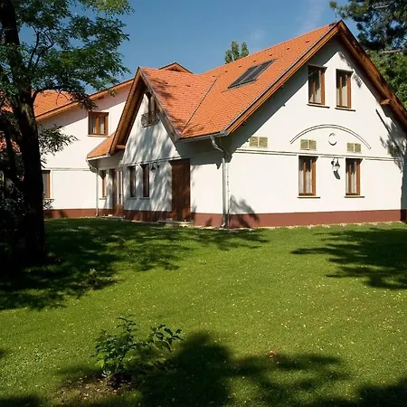 Geréby Kúria és Lovasudvar Lajosmizse