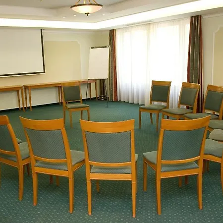 Hotel Gereby Kuria Es Lovasudvar 3*