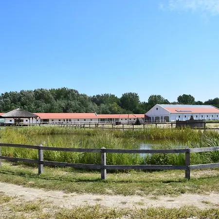 Gereby Kuria Es Lovasudvar Hotel Lajosmizse