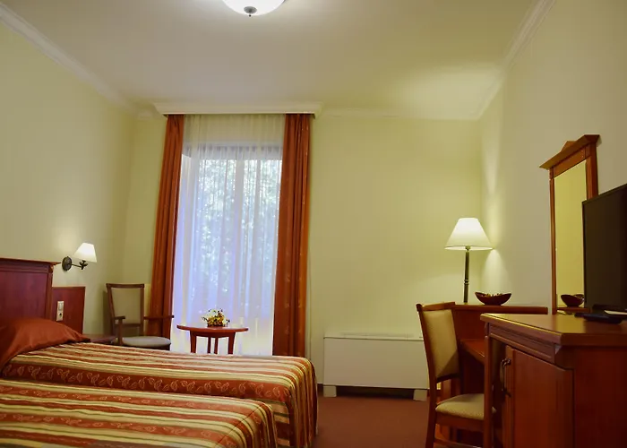 Hotell Gereby Kuria Es Lovasudvar