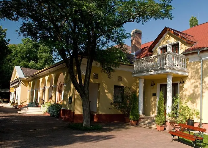 Gereby Kuria Es Lovasudvar Hotel 3*