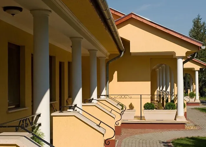 Hotell Gereby Kuria Es Lovasudvar Lajosmizse