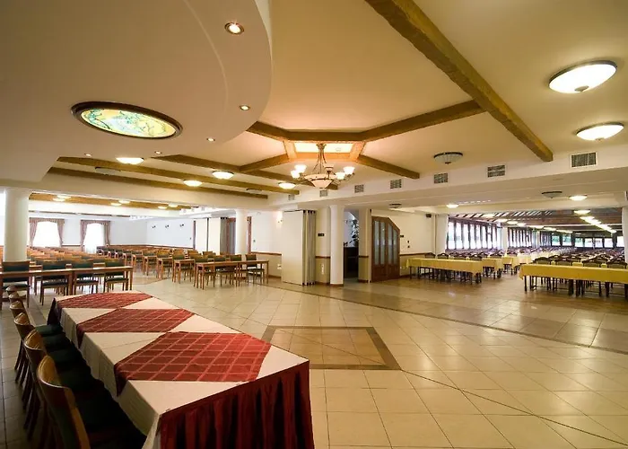 Gereby Kuria Es Lovasudvar Hotell Lajosmizse