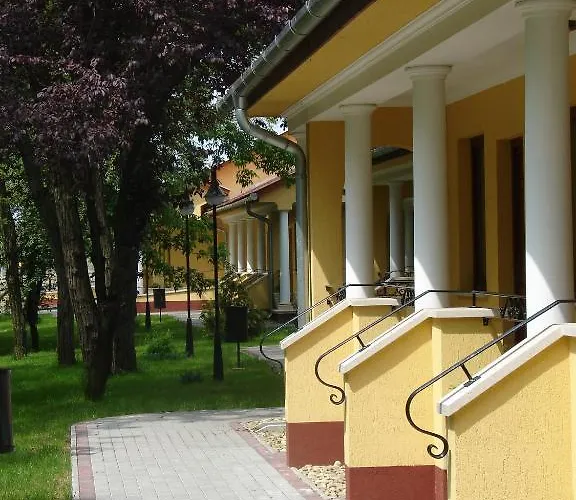 Hotell Gereby Kuria Es Lovasudvar